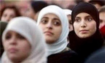 کالج ایتالیایی حجاب را ممنوع کرد